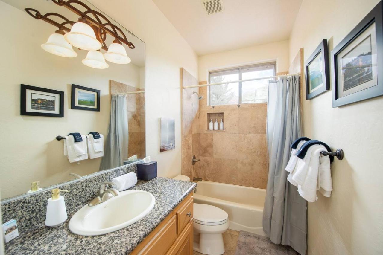 Uptown Sedona Gem: 3-Bed Townhome With Majestic Views And Central Location Exterior photo